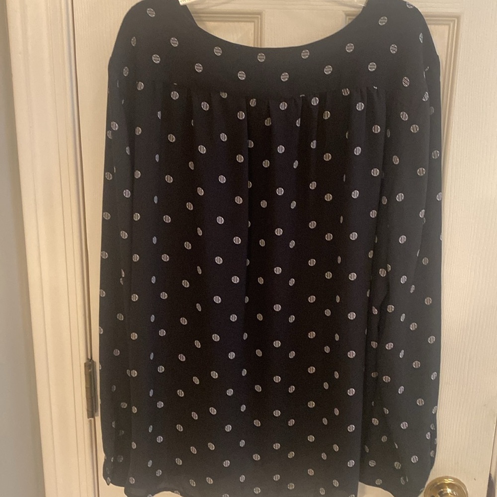 Loft black top in mint condition - Picture 2 of 5